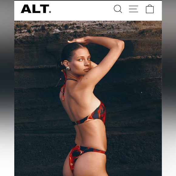 New Sexy One-Piece 🔥 ALT SWIM - Picture 2 of 6